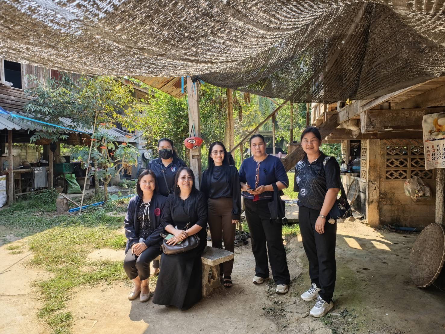 🚗🚗พช.อุตรดิตถ์ เดินหน้าขับเคลื่อนกองทุนพัฒนาบทบาทสตรี จัดคลินิกกองทุนฯ เคลื่อนที่ ในพื้นที่อำเภอลับแล 💞💞