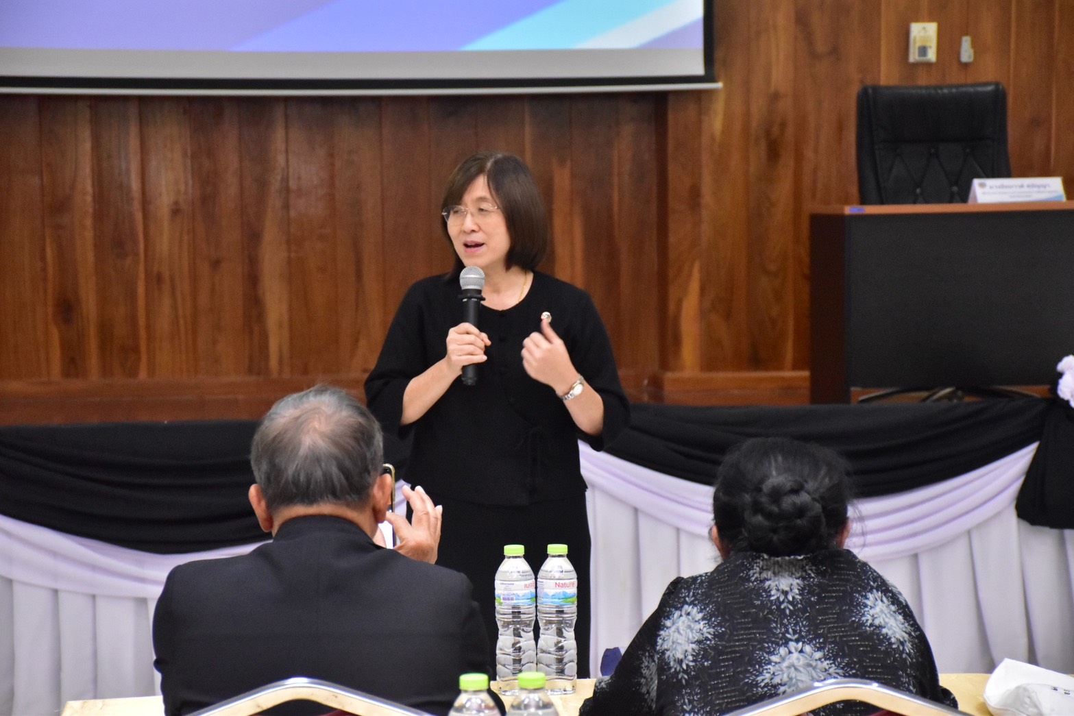 🎙️🎙️พช.อุตรดิตถ์ ร่วมเป็นวิทยากร ในโครงการ “แก้ไขปัญหาหนี้สินครัวเรือนของประชาชนโดยทุนชุมชน” กิจกรรมศึกษาและแลกเปลี่ยนเรียนรู้ และฝึกอาชีพสู่การแก้ไขปัญหาหนี้สินครัวเรือนของประชาชน